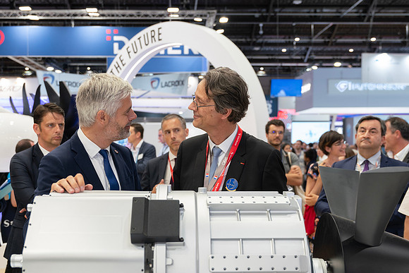 Sur le stand en 2023